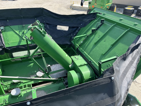 2022 John Deere X9 1000 Combine