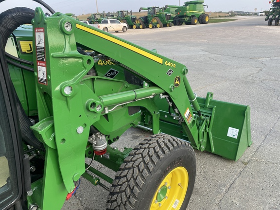 2024 John Deere 440R Loader