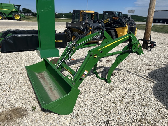2024 John Deere 440R Loader