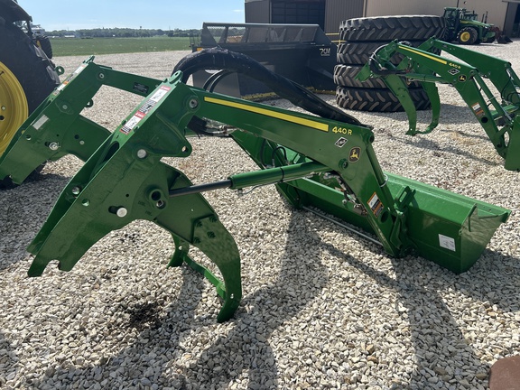 2024 John Deere 440R Loader