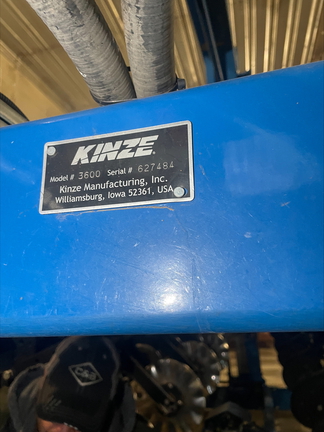 2014 Kinze 3600 Planter