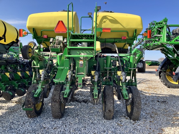 2008 John Deere 1770NT CCS Planter