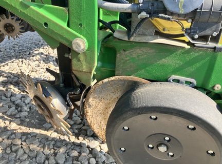 2008 John Deere 1770NT CCS Planter