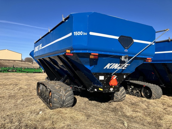 2021 Kinze 1305 Grain Cart