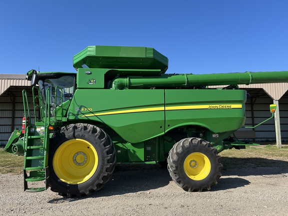 2022 John Deere S770 Combine
