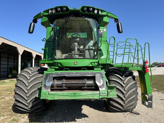 2022 John Deere S770 Combine