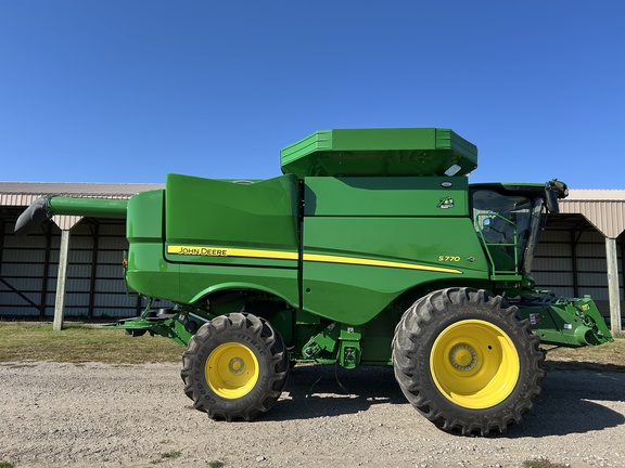 2022 John Deere S770 Combine