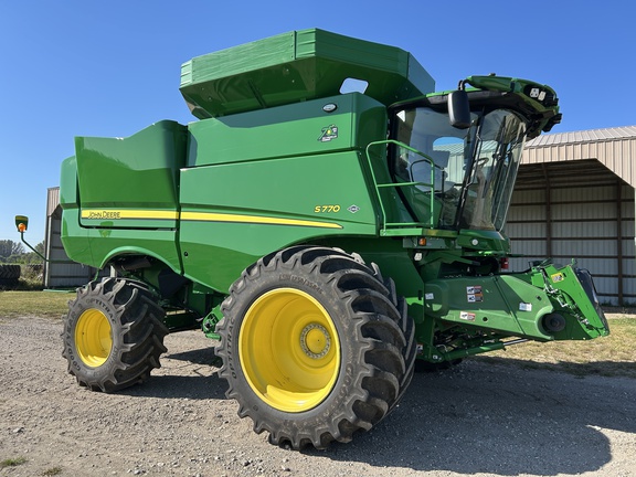 2022 John Deere S770 Combine