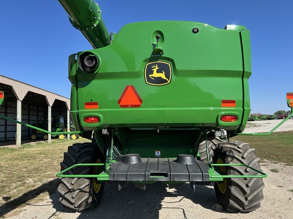 2022 John Deere S770 Combine
