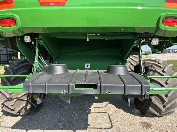 2022 John Deere S770 Combine