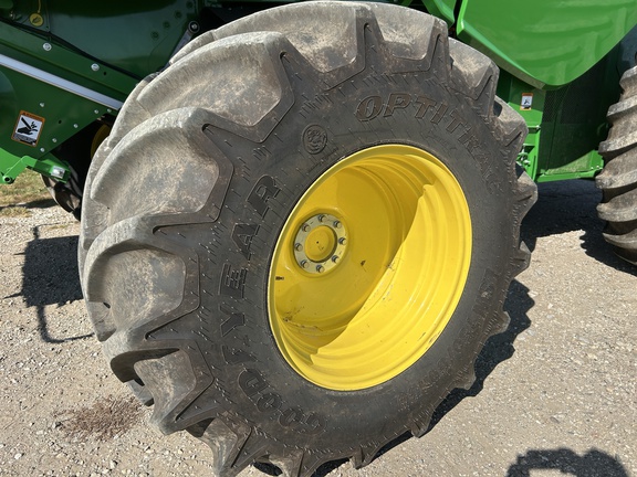 2022 John Deere S770 Combine