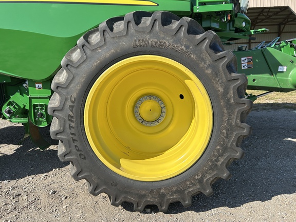 2022 John Deere S770 Combine