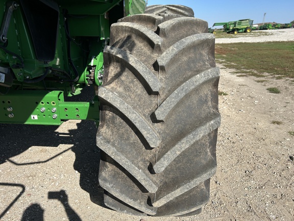 2022 John Deere S770 Combine