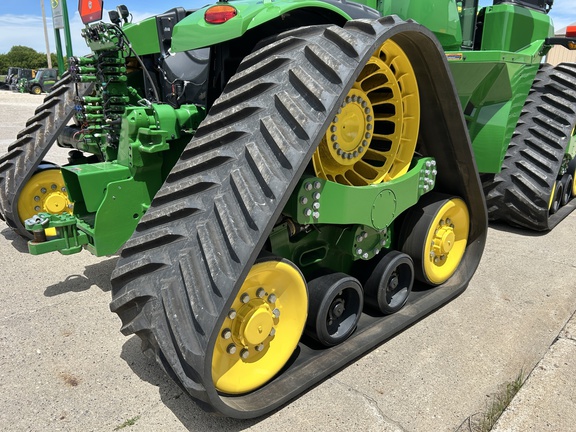 2024 John Deere 9RX 590 Tractor Rubber Track