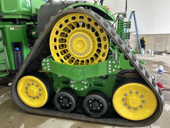 2024 John Deere 9RX 590 Tractor Rubber Track