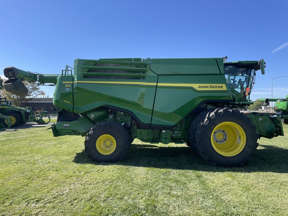 2024 John Deere X9 1000 Combine