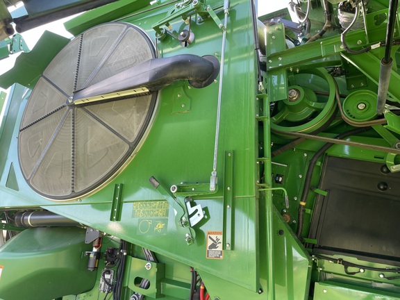 2024 John Deere X9 1000 Combine