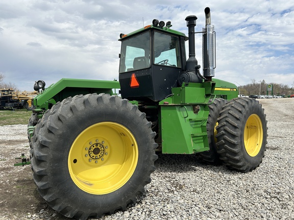 1991 John Deere 8760 Tractor 4WD