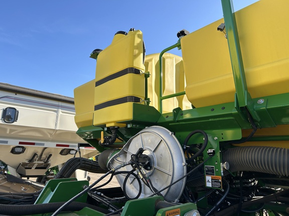 2025 John Deere DB80 Planter