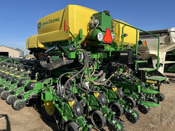 2025 John Deere DB80 Planter
