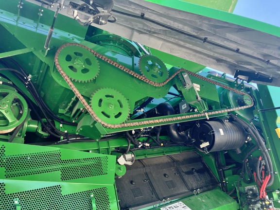 2024 John Deere S780 HILLCO Combine