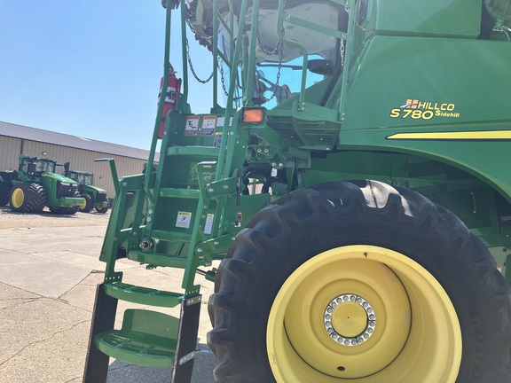 2024 John Deere S780 HILLCO Combine