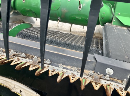 2022 John Deere RD45F Header Combine