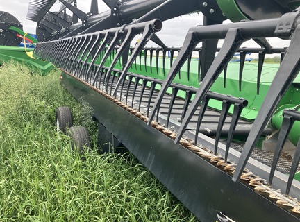 2022 John Deere RD45F Header Combine