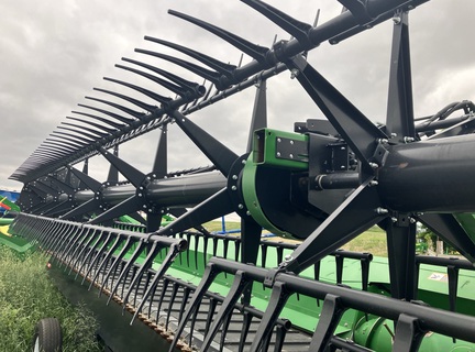 2022 John Deere RD45F Header Combine