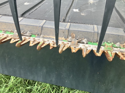 2022 John Deere RD45F Header Combine