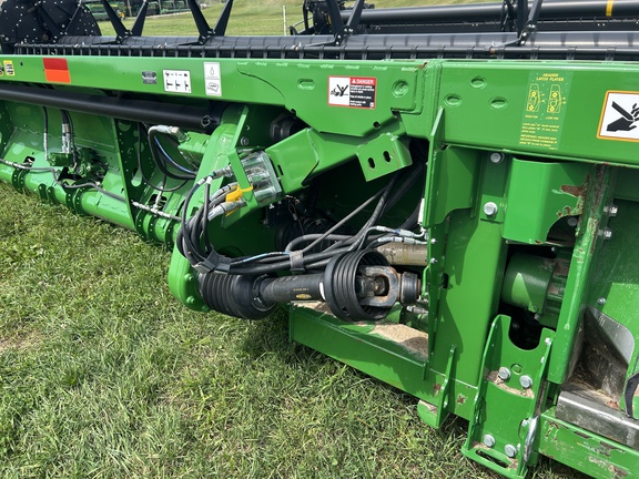 2022 John Deere RD45F Header Combine