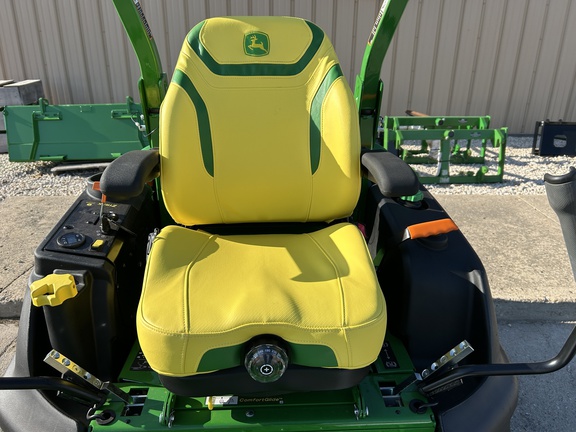 2025 John Deere Z997R Mower/Zero Turn