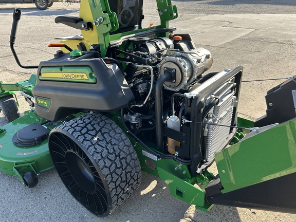 2025 John Deere Z997R Mower/Zero Turn