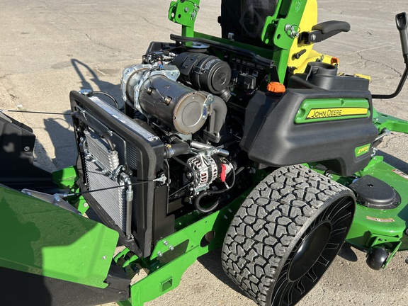 2025 John Deere Z997R Mower/Zero Turn