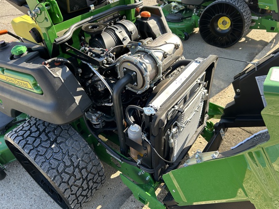 2025 John Deere Z997R Mower/Zero Turn