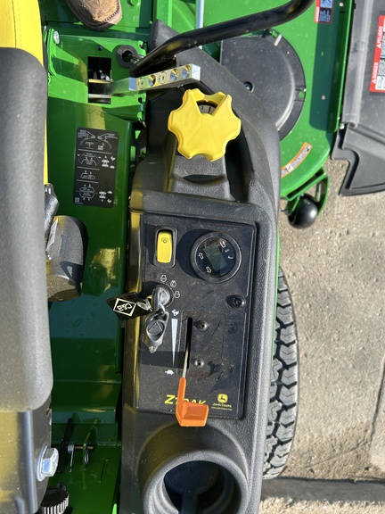 2025 John Deere Z997R Mower/Zero Turn