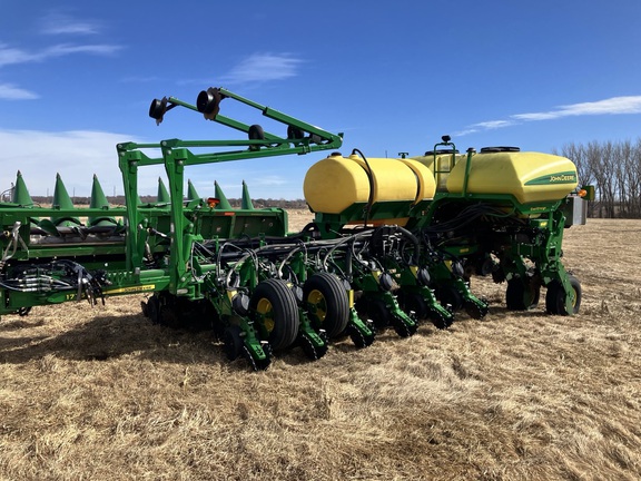 2018 John Deere 1775NT Planter