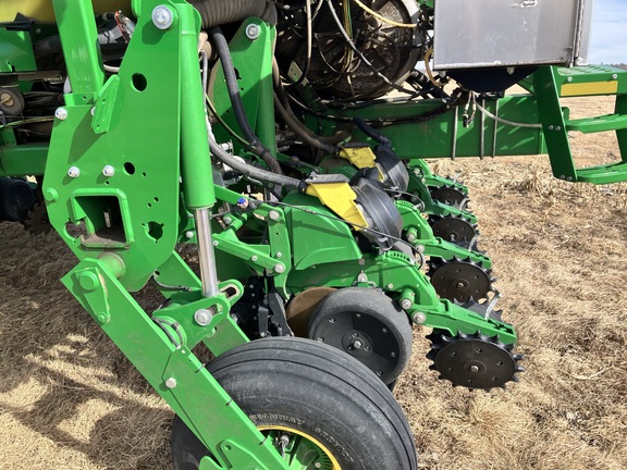 2018 John Deere 1775NT Planter