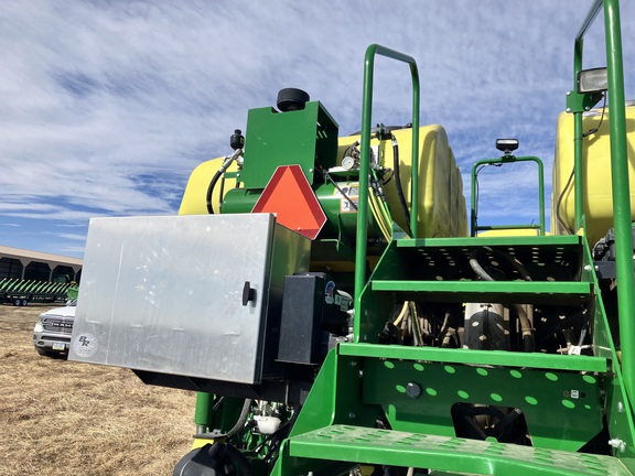 2018 John Deere 1775NT Planter