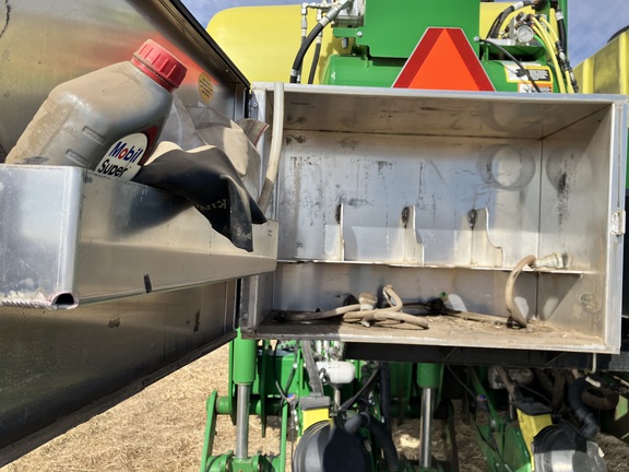 2018 John Deere 1775NT Planter