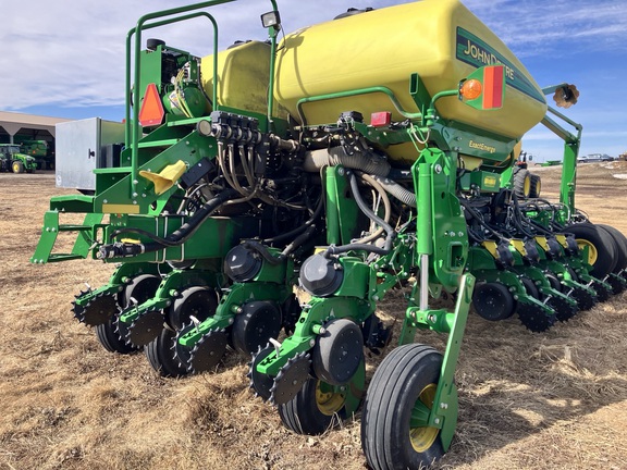 2018 John Deere 1775NT Planter