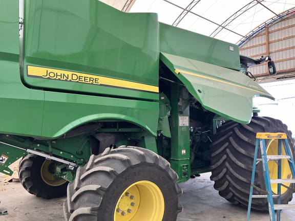 2021 John Deere S780 Combine