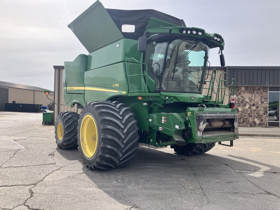 2021 John Deere S780 Combine