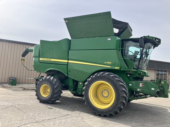 2021 John Deere S780 Combine
