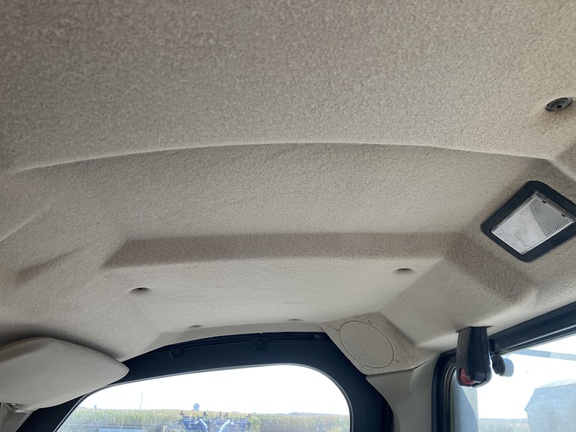 2023 John Deere XUV 835M ATV