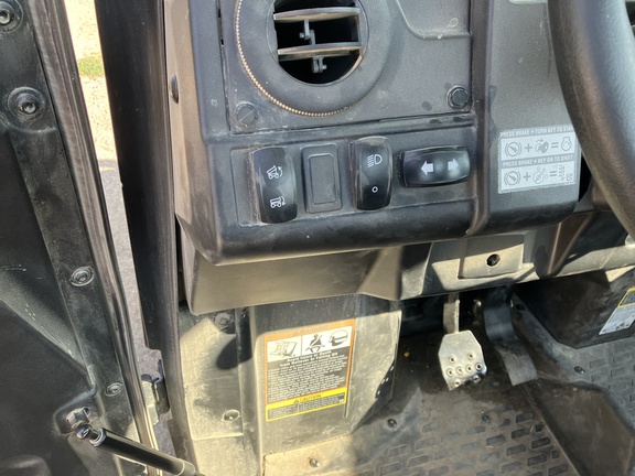 2023 John Deere XUV 835M ATV