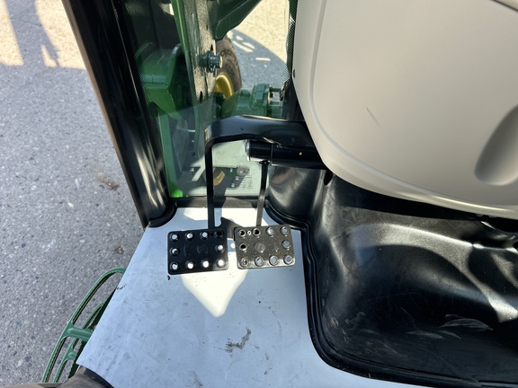 2025 John Deere 4066R Tractor Compact