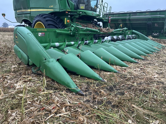 2020 John Deere 712FC Header Corn Head