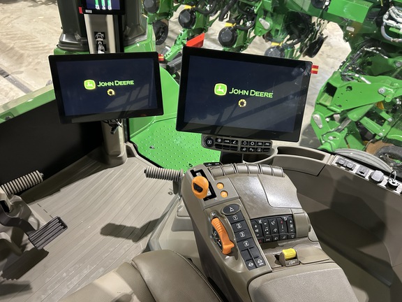 2024 John Deere 9RX 640 Tractor Rubber Track