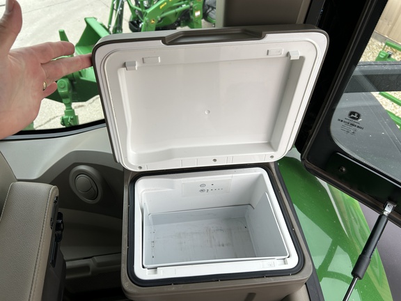 2024 John Deere 8R 410 Tractor